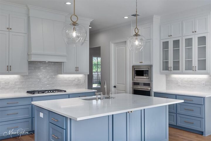 Property Photo: 9827 Canebrake Lane LA 71106