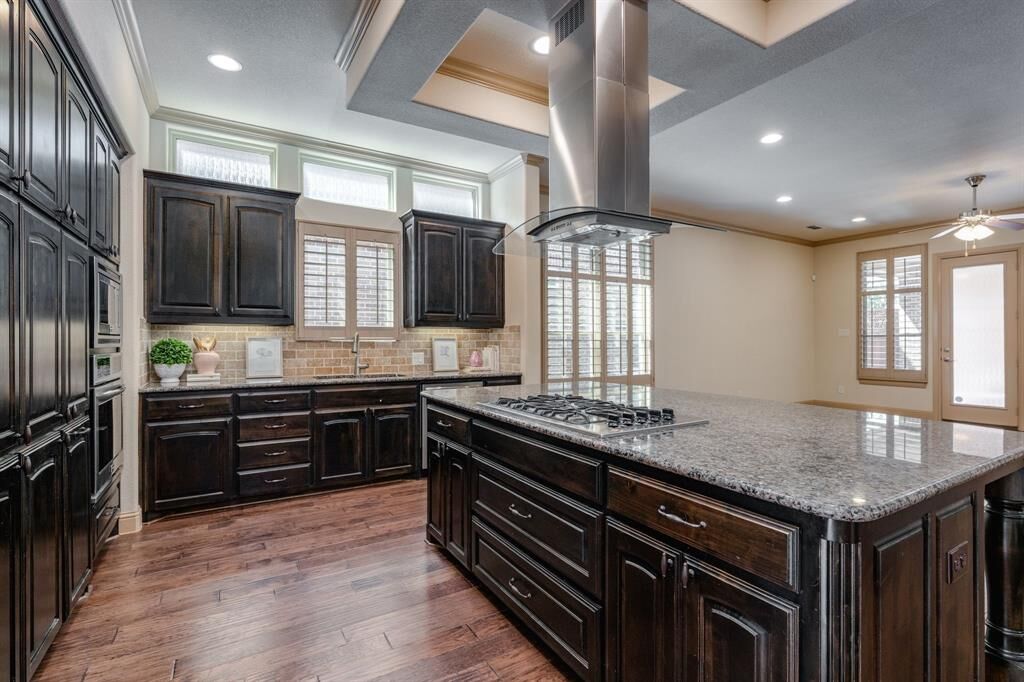Property Photo: 437 Middleton Drive TX 76262