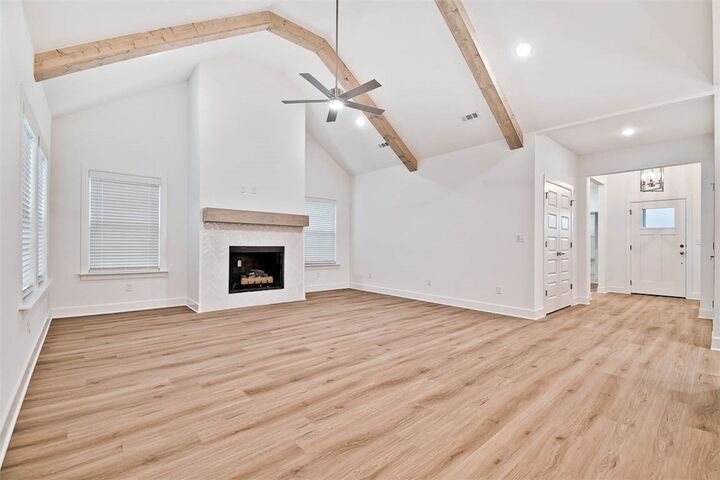 Property Photo:  5 Bayloch Lane  AR 72715 