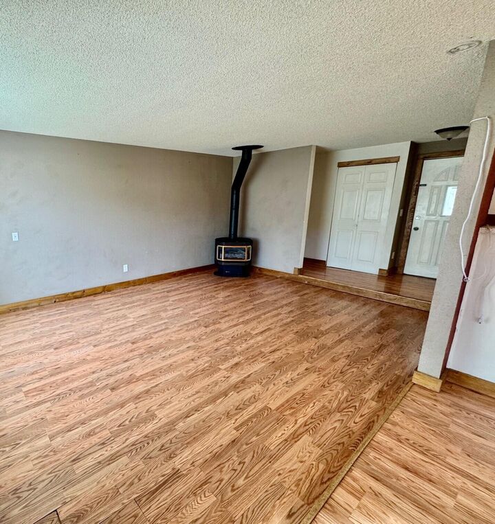 Property Photo: 1737 NE Wells Acres Road OR 97701