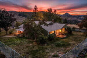 Property Photo:  19369 US 26  OR 97750 