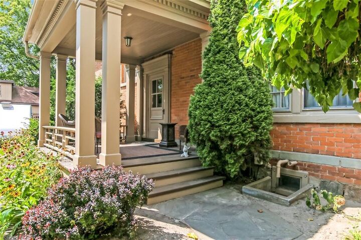 Property Photo:  138 St. James Street S  ON N0E 1Y0