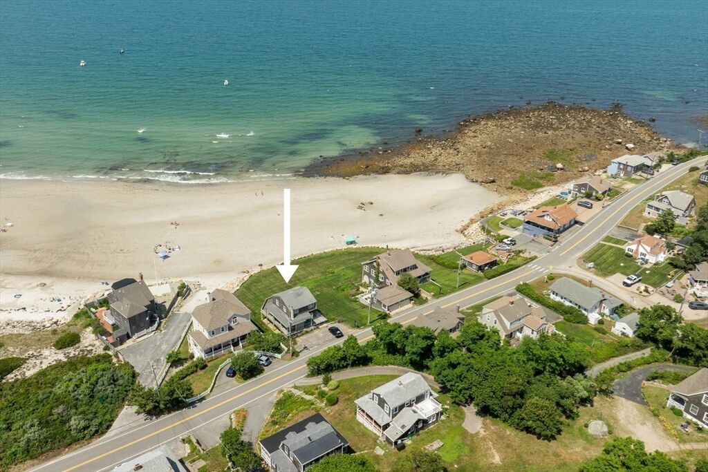 Property Photo:  208 Manomet Point Rd  MA 02360 
