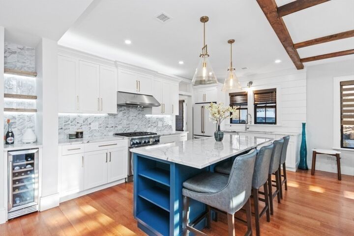 Property Photo:  300 Elliot 2  MA 02464 