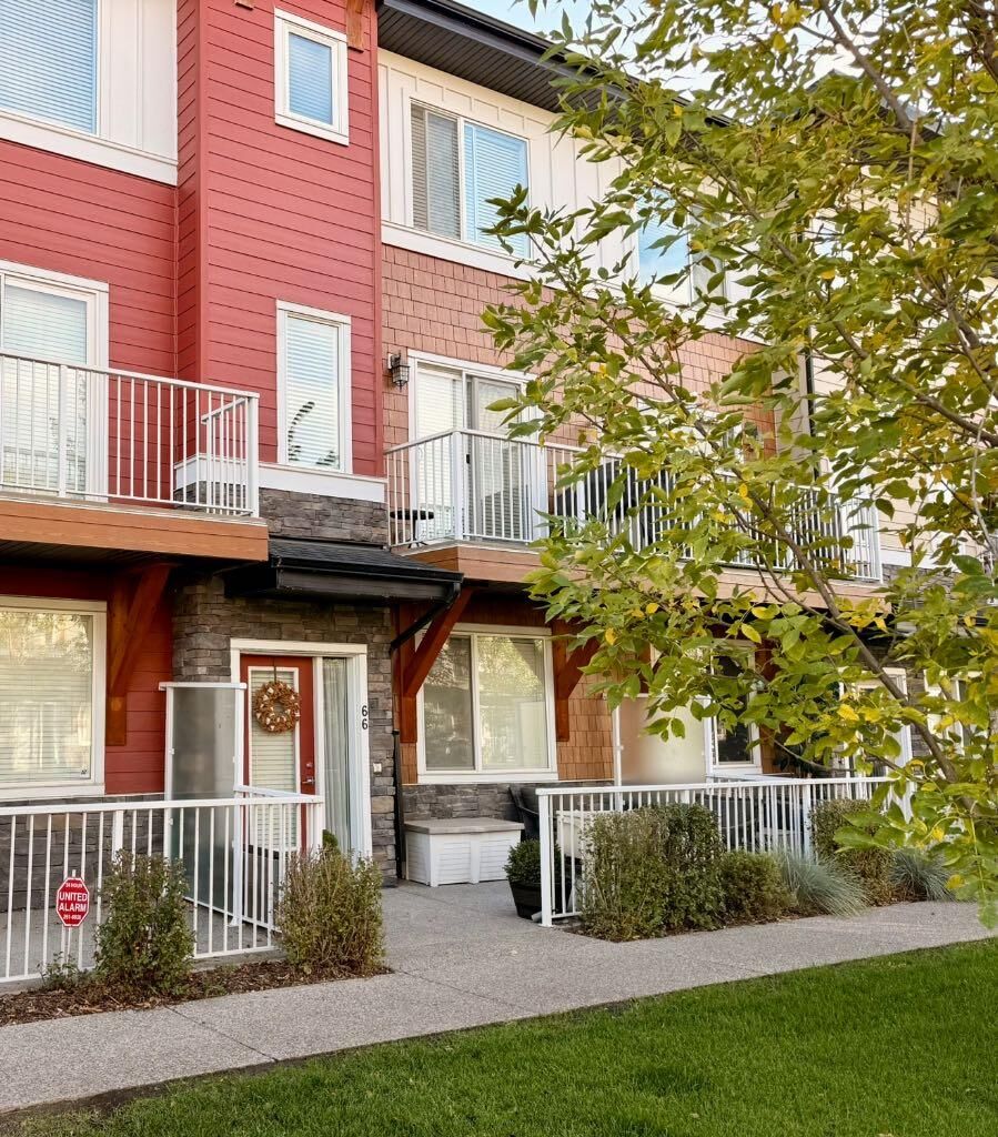 Property Photo: 111 Rainbow Falls Gate 66 AB T1X 0Z4