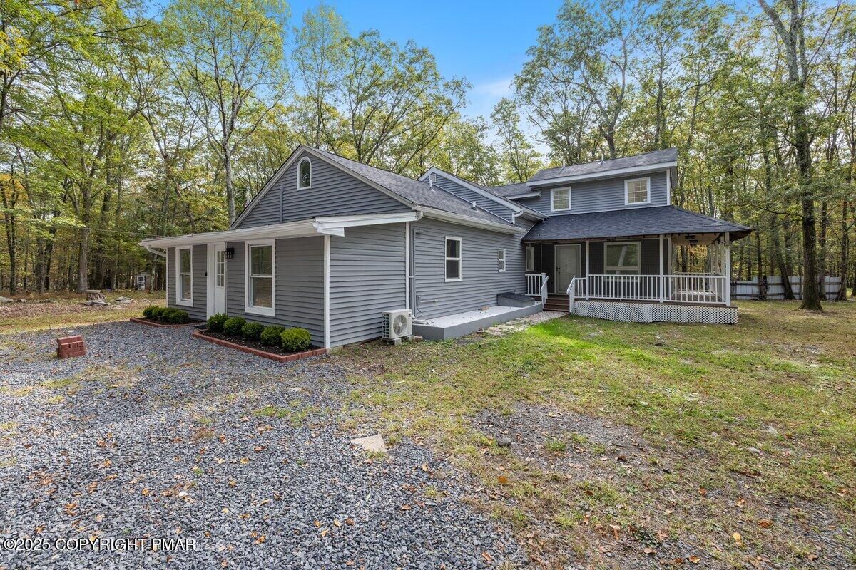 Property Photo: 3206 Tulip Lane PA 18302