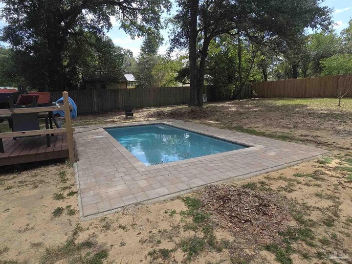 Property Photo: 4304 Bishop St FL 32503