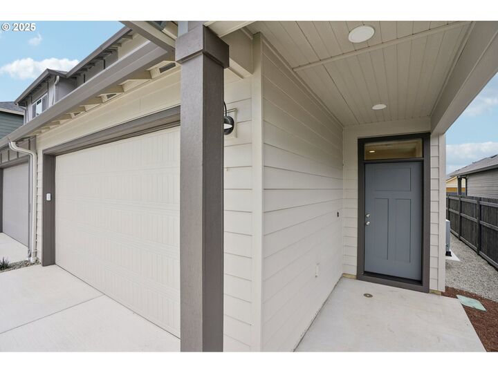 Property Photo: 1851 NW 18th Way WA 98604