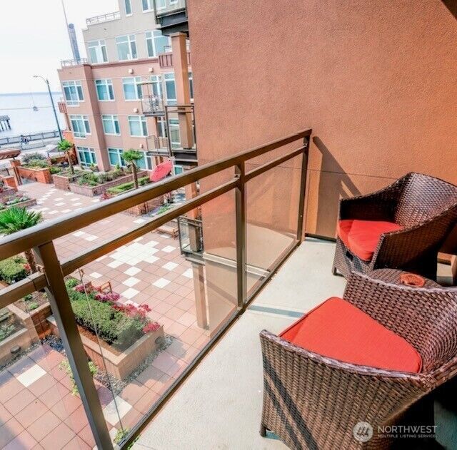 Property Photo:  1950  Alaskan Way 330  WA 98101 