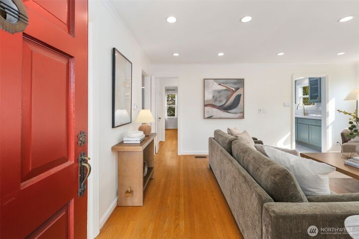 Property Photo:  7720  21st Avenue NW  WA 98117 