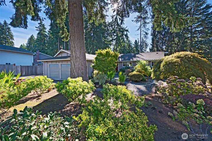 15047  12th Street NE  Bellevue WA 98007 photo