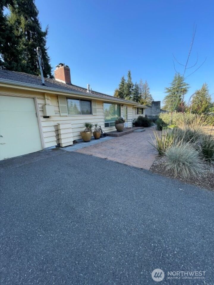 Property Photo:  15541  Palatine Avenue N  WA 98133 