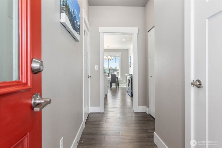 Property Photo:  501  Woodbury Way  WA 98226 