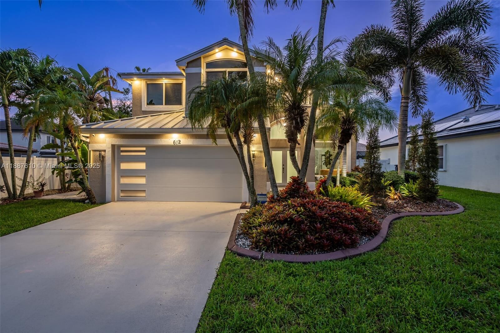 Property Photo: 612 SW 179th Ave FL 33029