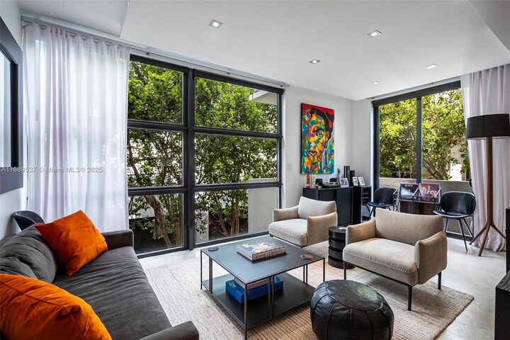 1024 Lenox Ave 8  Miami Beach FL 33139 photo