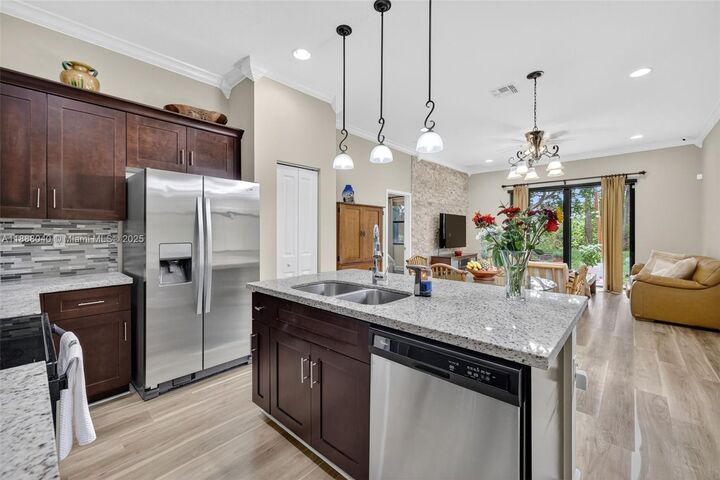 Property Photo:  5316 NW 48th Ln  FL 33319 