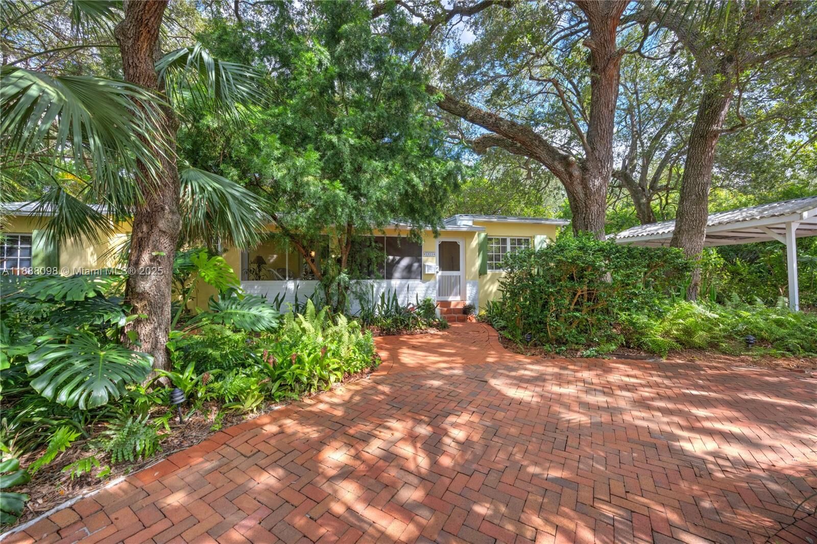 Property Photo:  5925 SW 51st St  FL 33155 