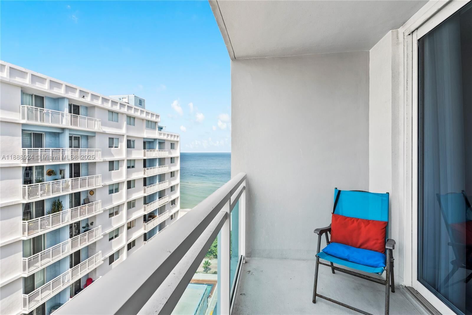 Property Photo: 6917 Collins Ave 1512 FL 33141