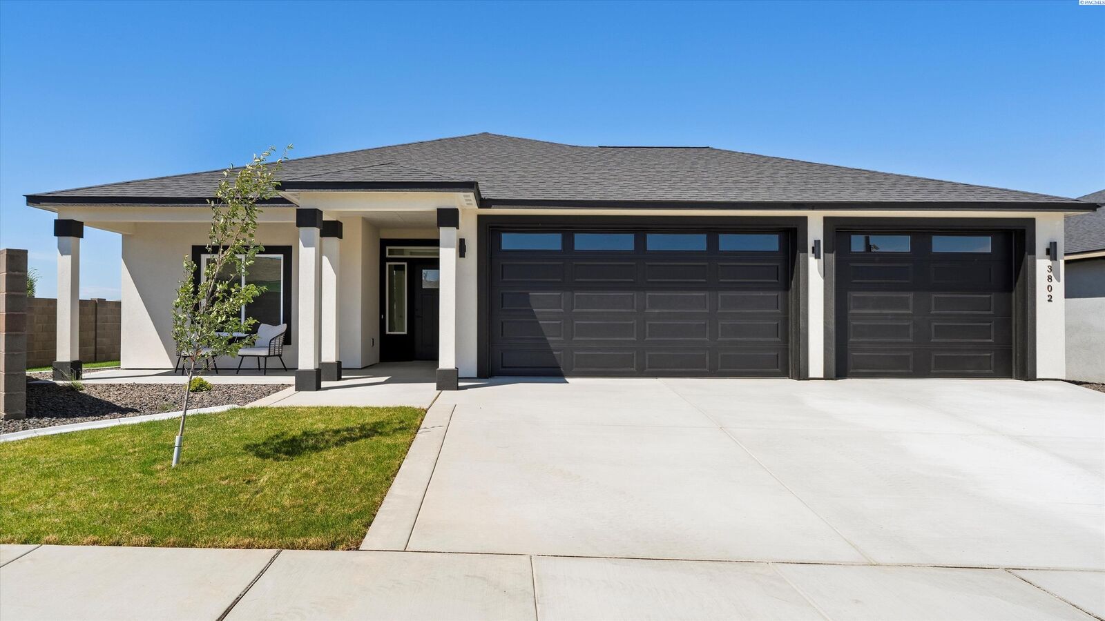 Property Photo: 3802 Scout Street WA 99352