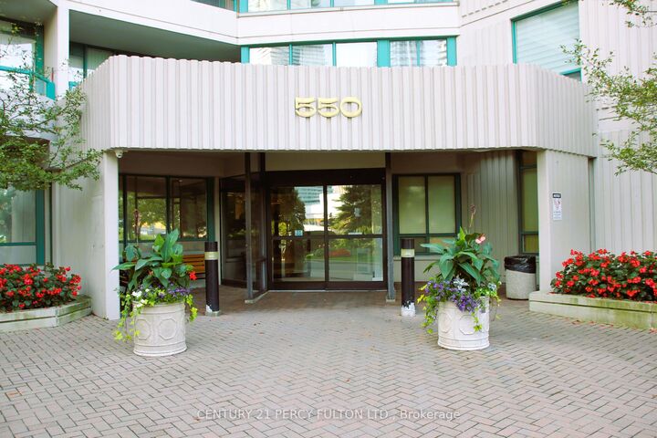 Photo de la propriété:  550 Webb Drive 1511  ON L5B 3Y4 