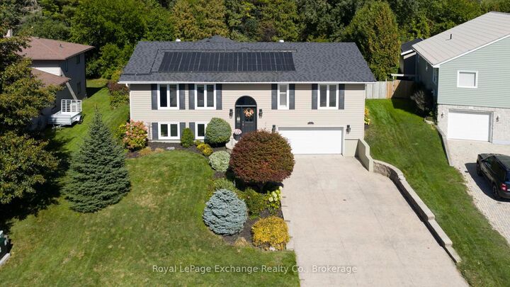 Property Photo:  723 Goldie Crescent  ON N2Z 2Z9 