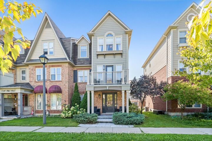 Photo de la propriété:  672 Holly Avenue  ON L9T 0G2 