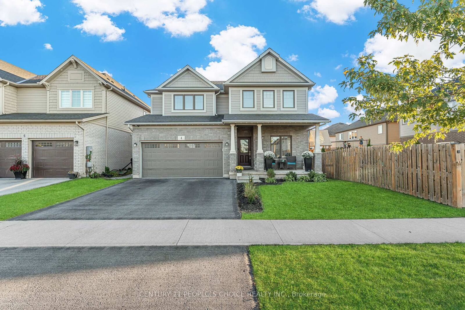 Property Photo:  4 Riley Avenue  ON L0S 1E6 