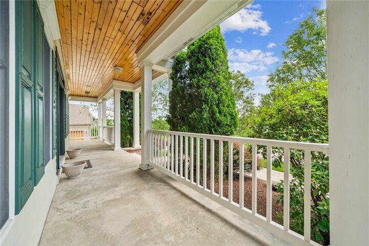 Property Photo:  1012 County Club Dr  PA 15644 
