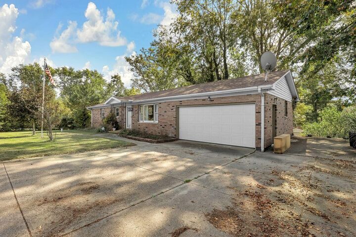 Property Photo: 1825 US-42 OH 43140