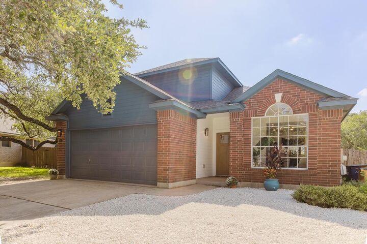 Property Photo: 9513 Linkmeadow Drive TX 78748