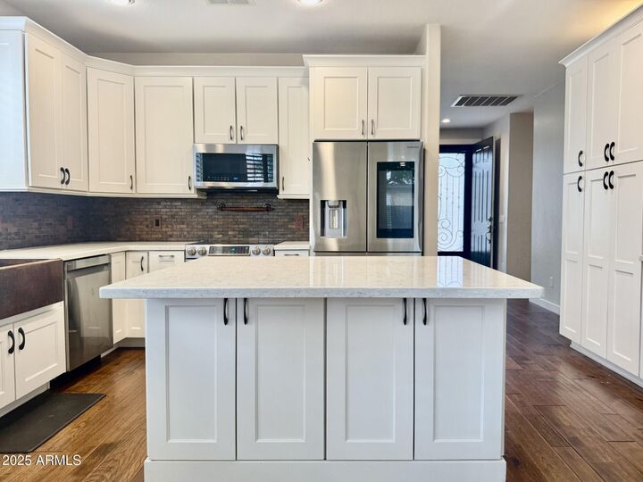 Property Photo:  191 W Beechnut Place  AZ 85248 