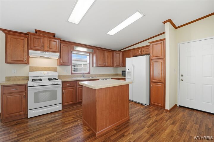Property Photo: 9808 Tottenham Avenue NY 14031
