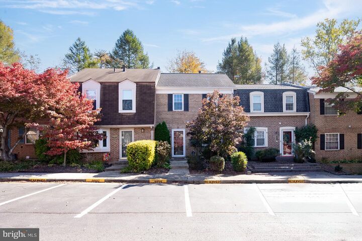 Property Photo:  9909 Lakepointe Drive  VA 22015 