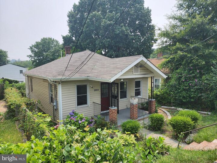 Property Photo:  4229 Eads Street NE  DC 20019 