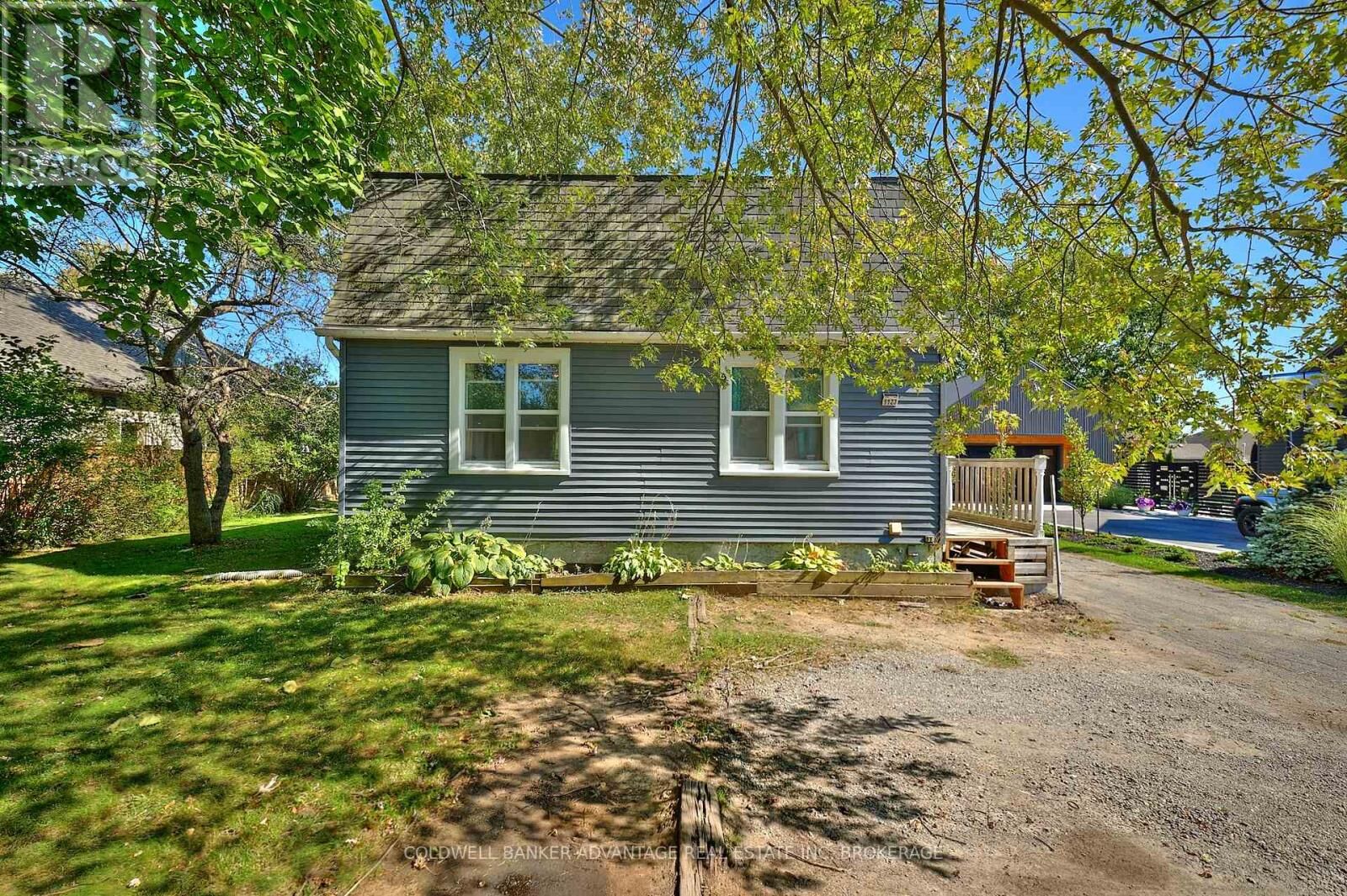 Photo de la propriété: 1123 Pelham Street ON L3C 3E4