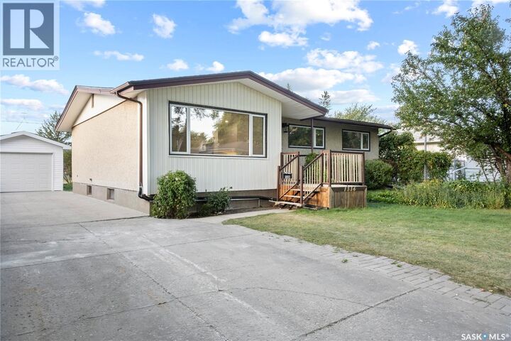 Photo de la propriété:  1336 McNiven Avenue  SK S4S 3X8 