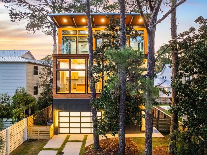 Property Photo:  129 Oyster Lake Drive  FL 32459 
