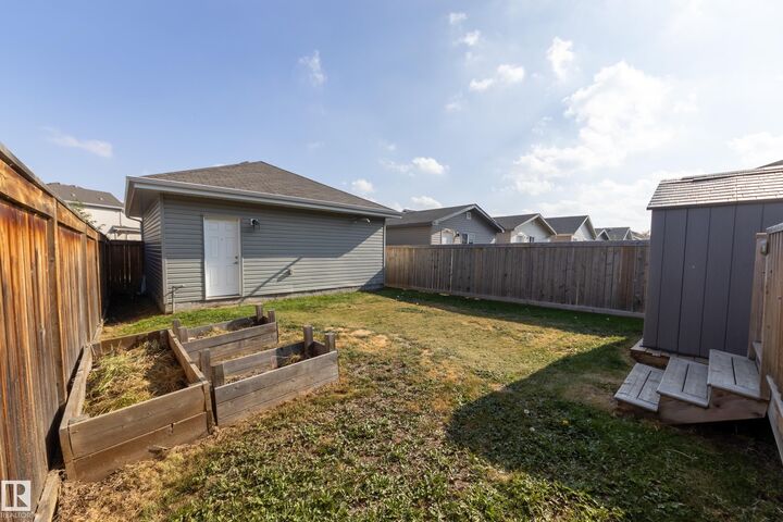 Property Photo:  97 Santana Crescent  AB T8L 0N8 