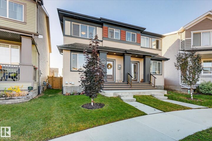 525 Paterson Way SW  Edmonton AB T6W 4E2 photo