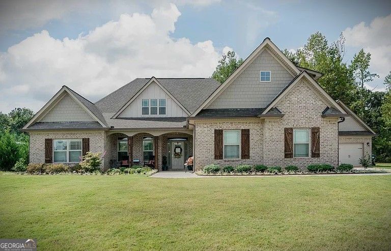 Property Photo:  117 Elite Way  GA 30252 