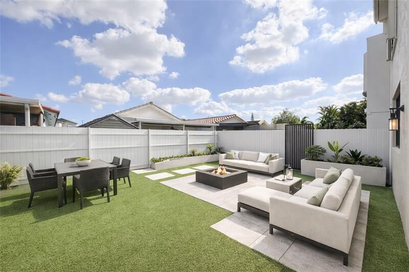 Property Photo:  4281 W 10th Ct  FL 33012 