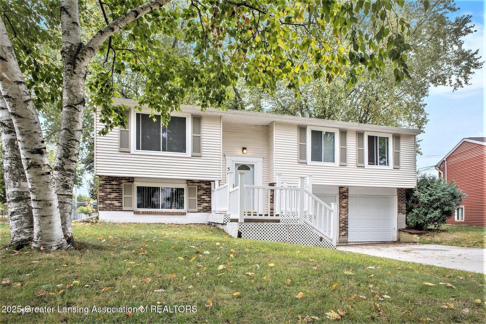 Property Photo: 501 Bluebell Drive MI 48911