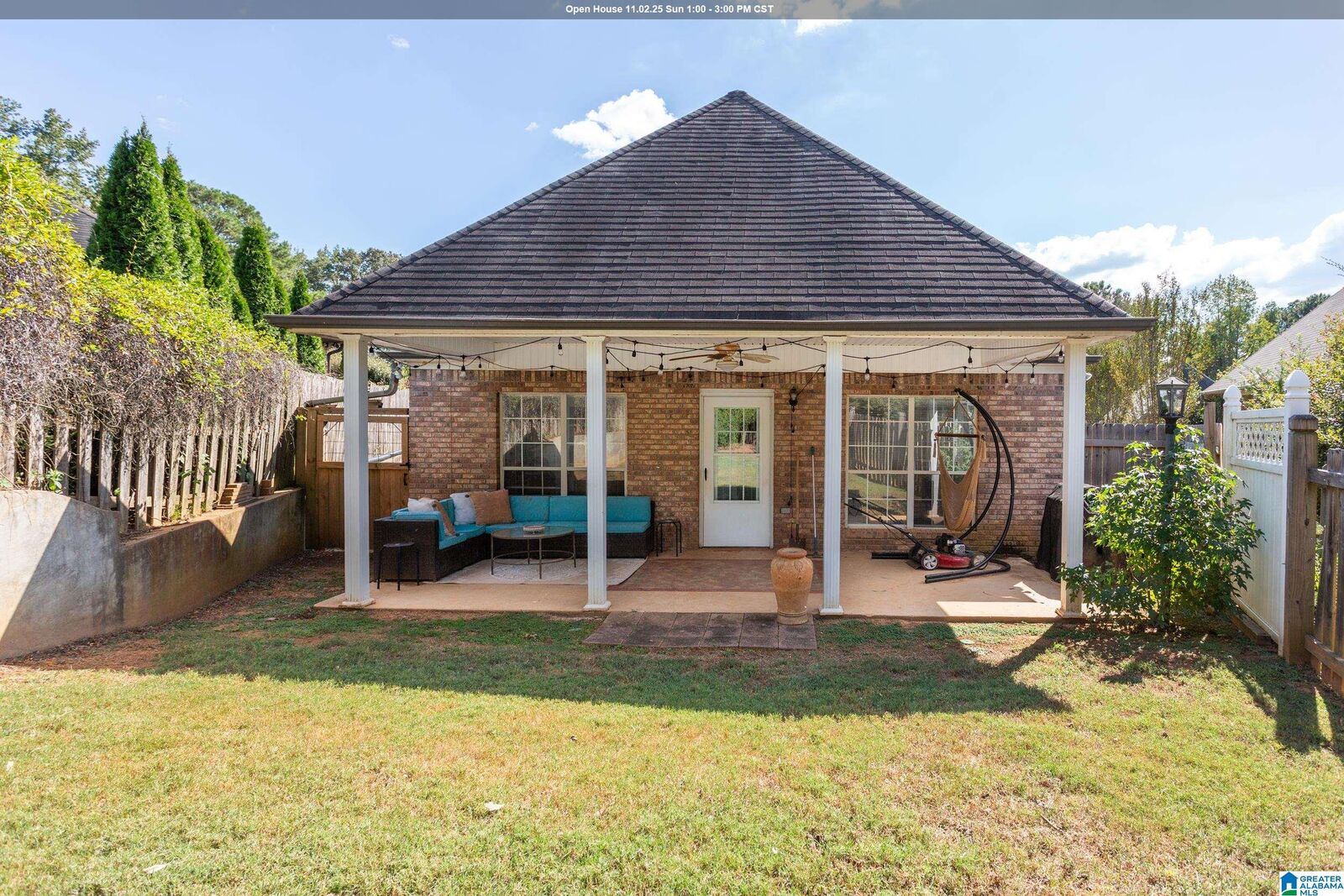 Property Photo: 120 Steeplechase Court AL 35128