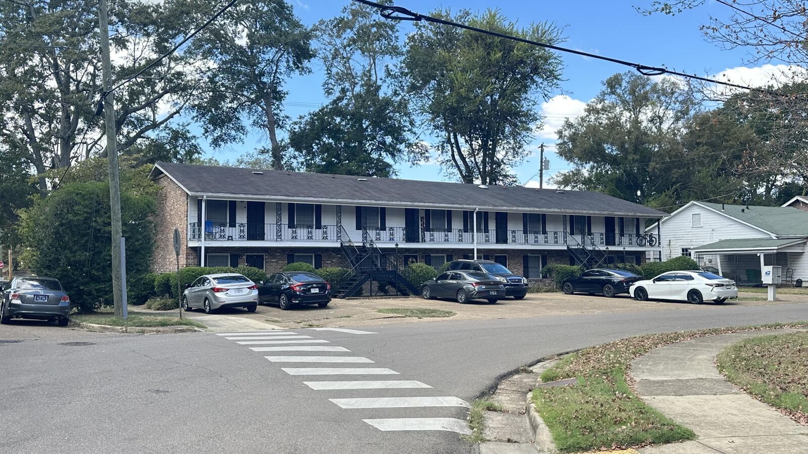 Property Photo: 412 6th St S MS 39701