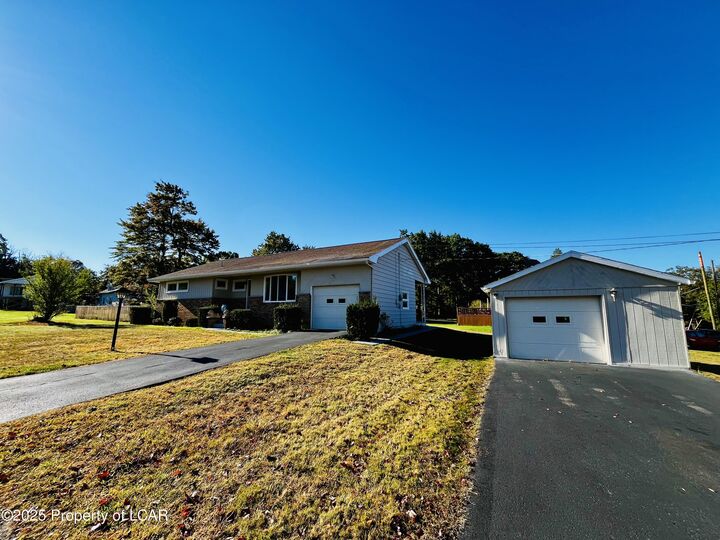 Property Photo:  8 Evergreen Lake Drive  PA 18707