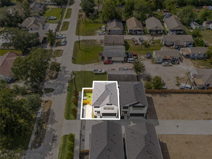 Property Photo:  241 Rebecca Street A  TX 77022 