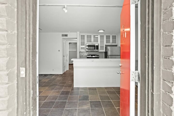 Property Photo: 3602 Garrott Street Street 9 TX 77006
