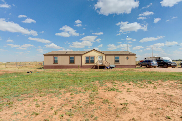 4726 County Road 5300  Lubbock TX 79415 photo