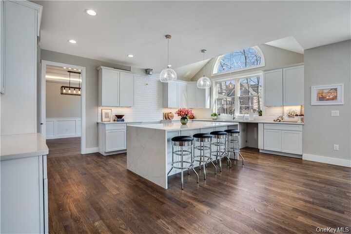 Property Photo:  16 Kingwood Lane  NY 12601 