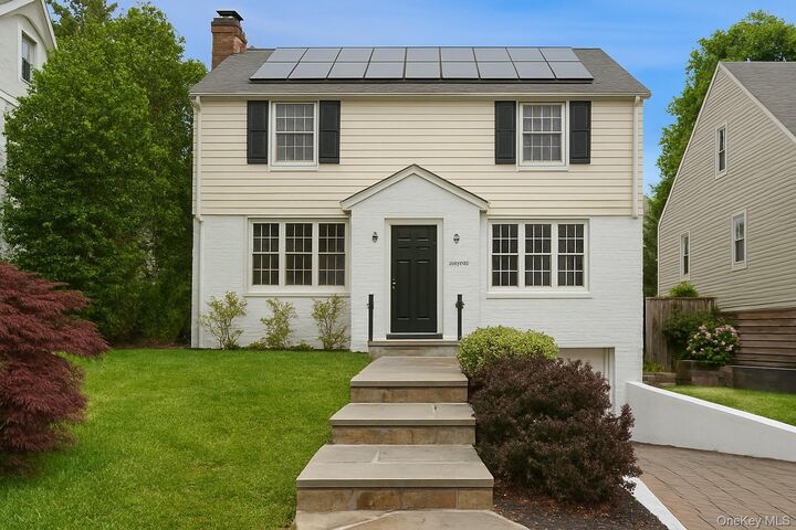 215 Frank Avenue  Mamaroneck NY 10543 photo